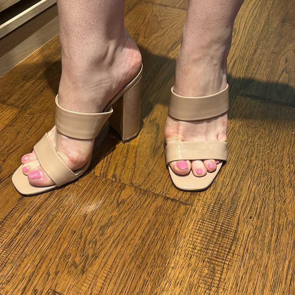 Steve Madden Tan Mules Elegant Block Heel